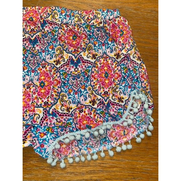 Bohemian Style Pom Pom Trim Patterned Shorts For Women - Picture 2 of 2
